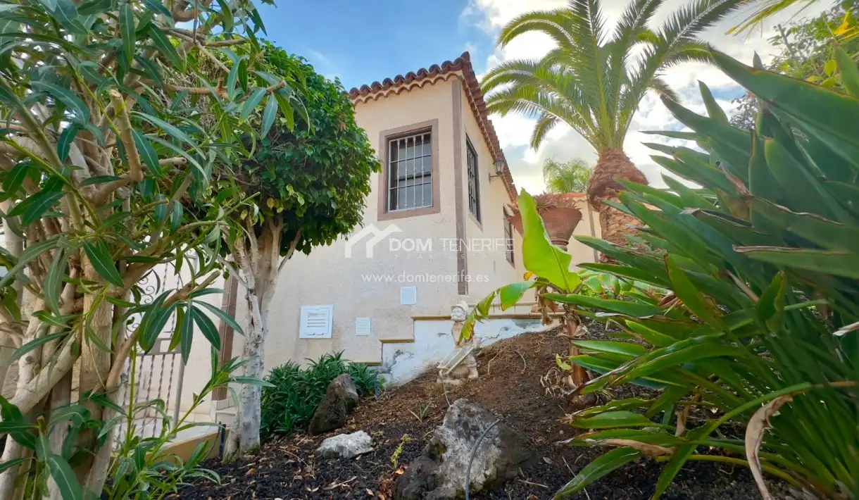 Vista exterior de Casa o chalet en venta en San Miguel de Abona con Jardín privado, Terraza y Trastero