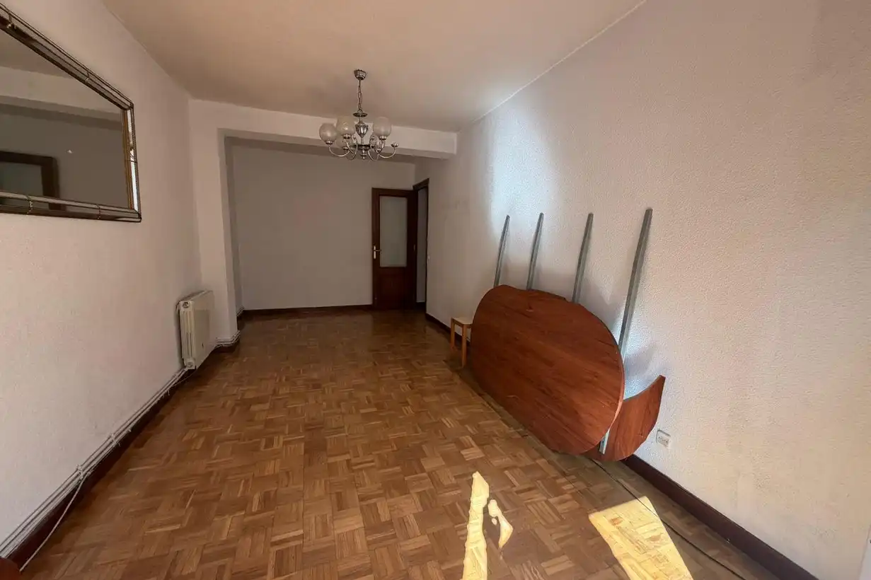 Dormitori de Pis en venda en Madrid amb Calefacció, Terrassa i Forn