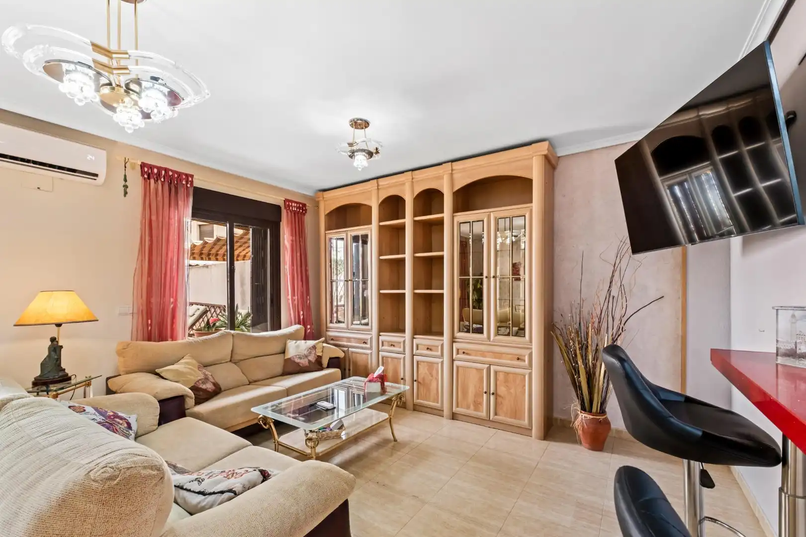 Sala de estar de Piso en venta en Sant Joan d'Alacant con Aire acondicionado y Terraza