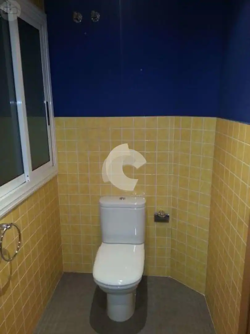 Baño de Apartamento en venta en Ourense Capital  con Calefacción y Amueblado