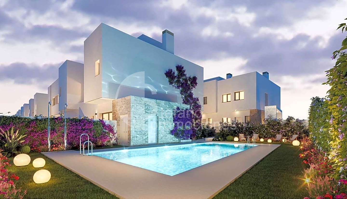 Piscina de Casa adosada en venda en Málaga Capital amb Jardí privat, Terrassa i Piscina comunitària