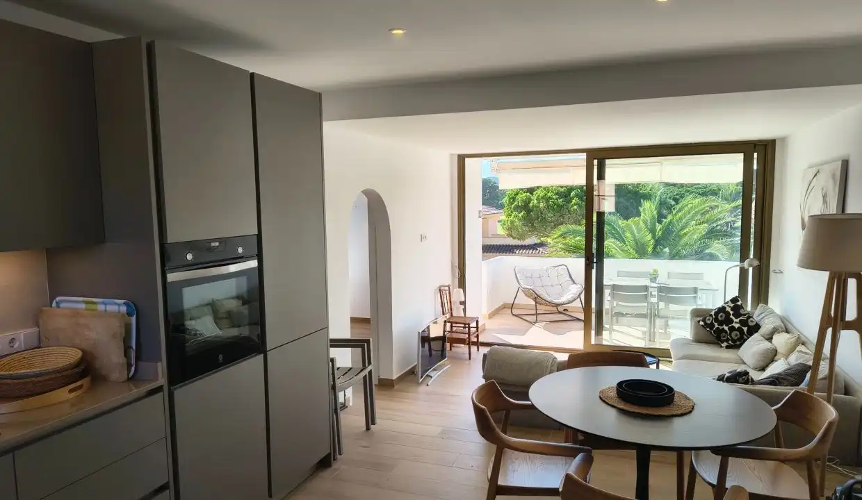 Küche von Maisonette zum Verkauf in Pals mit Klimaanlage, Heizung und Terrasse