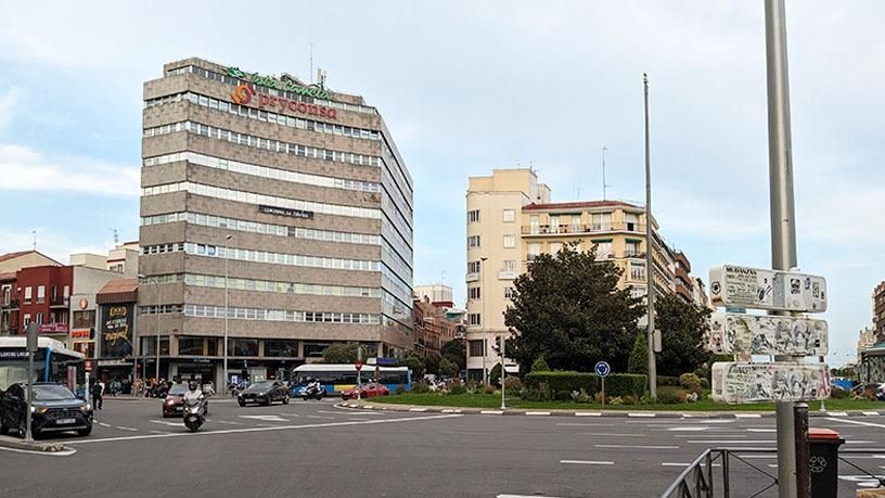 Exterior view of Premises for sale in  Madrid Capital