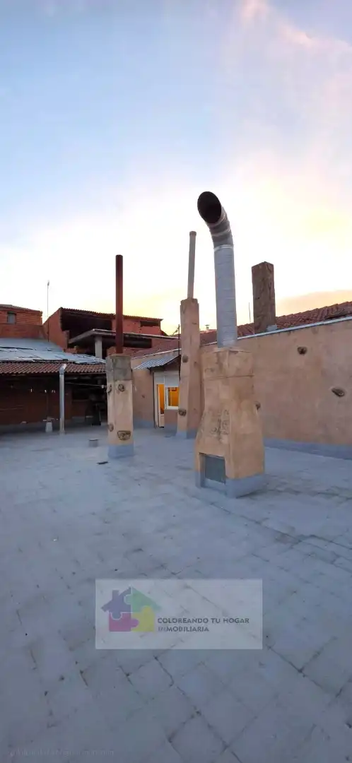 Vista exterior de Pis de lloguer en Villadangos del Páramo amb Calefacció, Parquet i Moblat