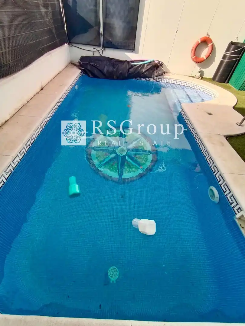 Piscina de Casa o xalet en venda en El Real de la Jara amb Aire condicionat, Jardí privat i Terrassa