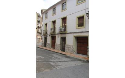 Vista exterior de Casa o xalet en venda en Onil amb Aire condicionat i Terrassa