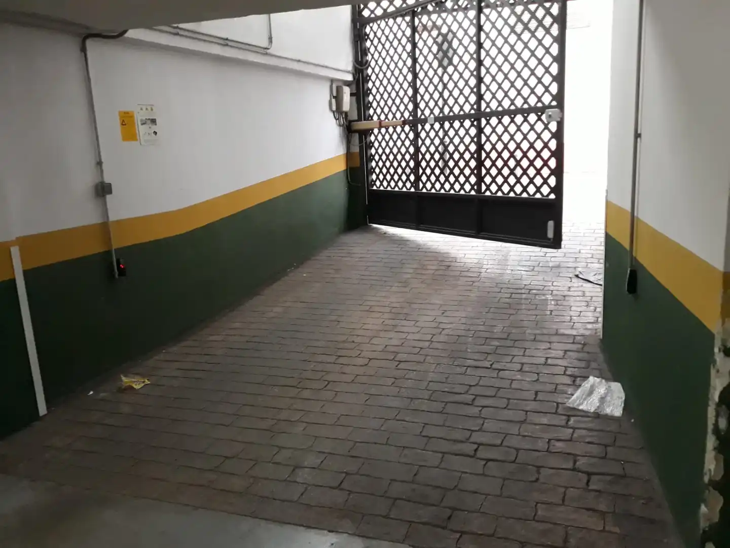 Aparcament amb ascensor en venda a Casco Histórico, imagen 3