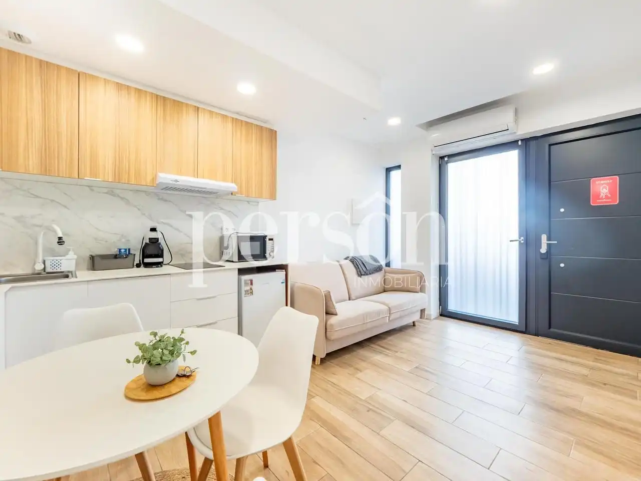 Terraza de Estudio en venta en Valencia con Aire acondicionado y Amueblado