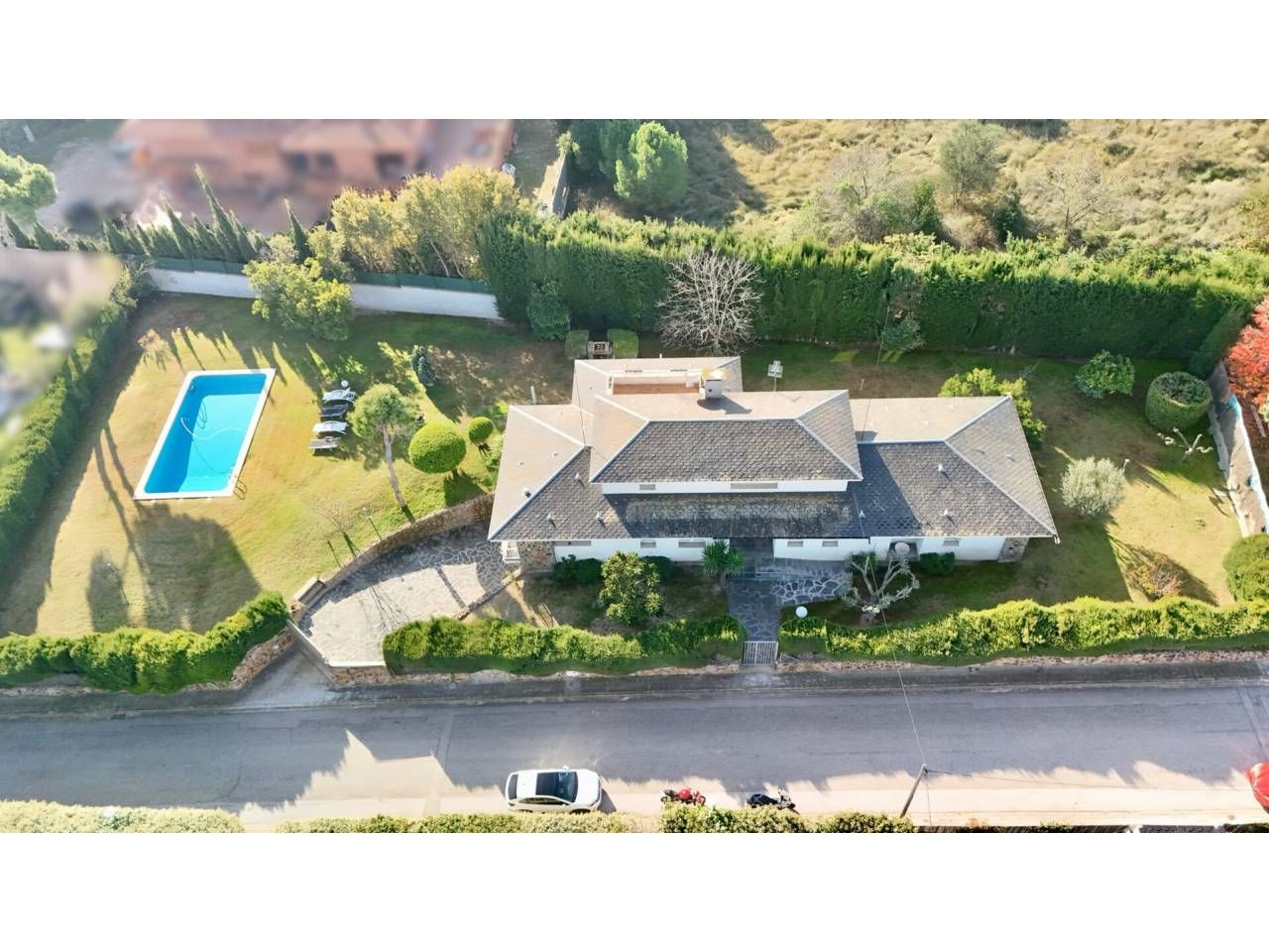 Vista exterior de Casa o xalet en venda en Canovelles amb Aire condicionat, Calefacció i Jardí privat