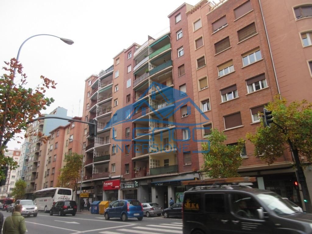 Local de lloguer a General Vara De Rey, Gran Via