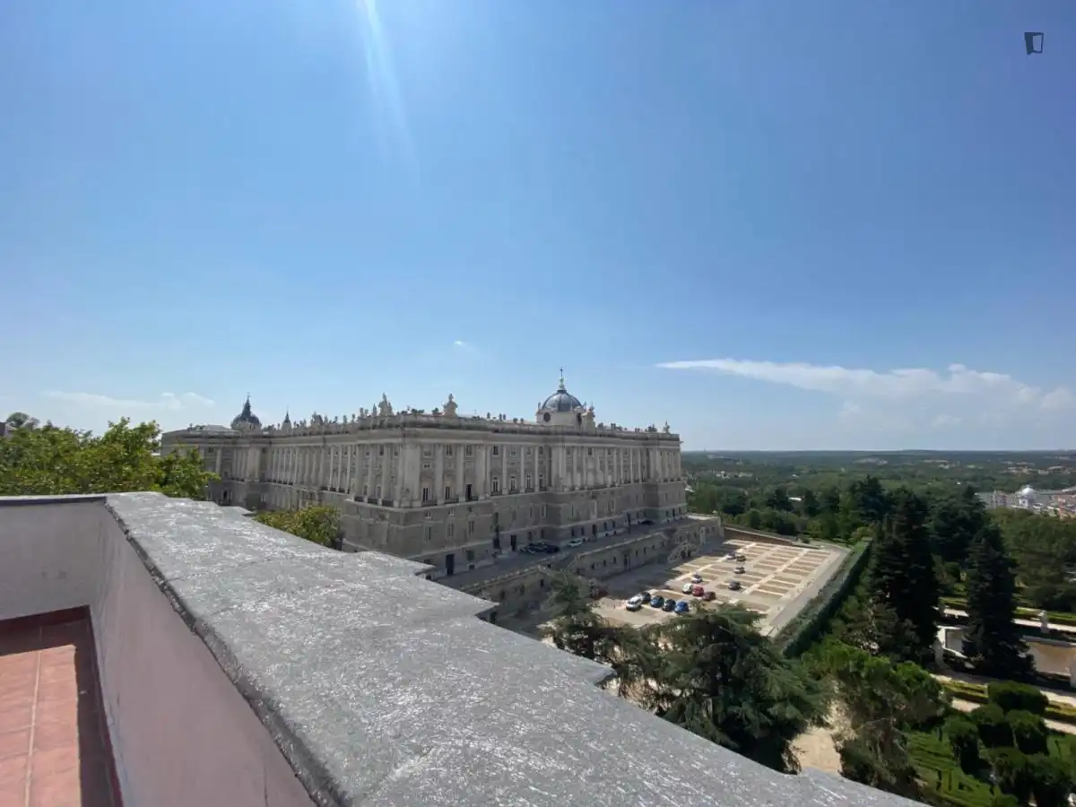 Vista exterior de Apartament de lloguer en Madrid amb Aire condicionat, Moblat i Forn