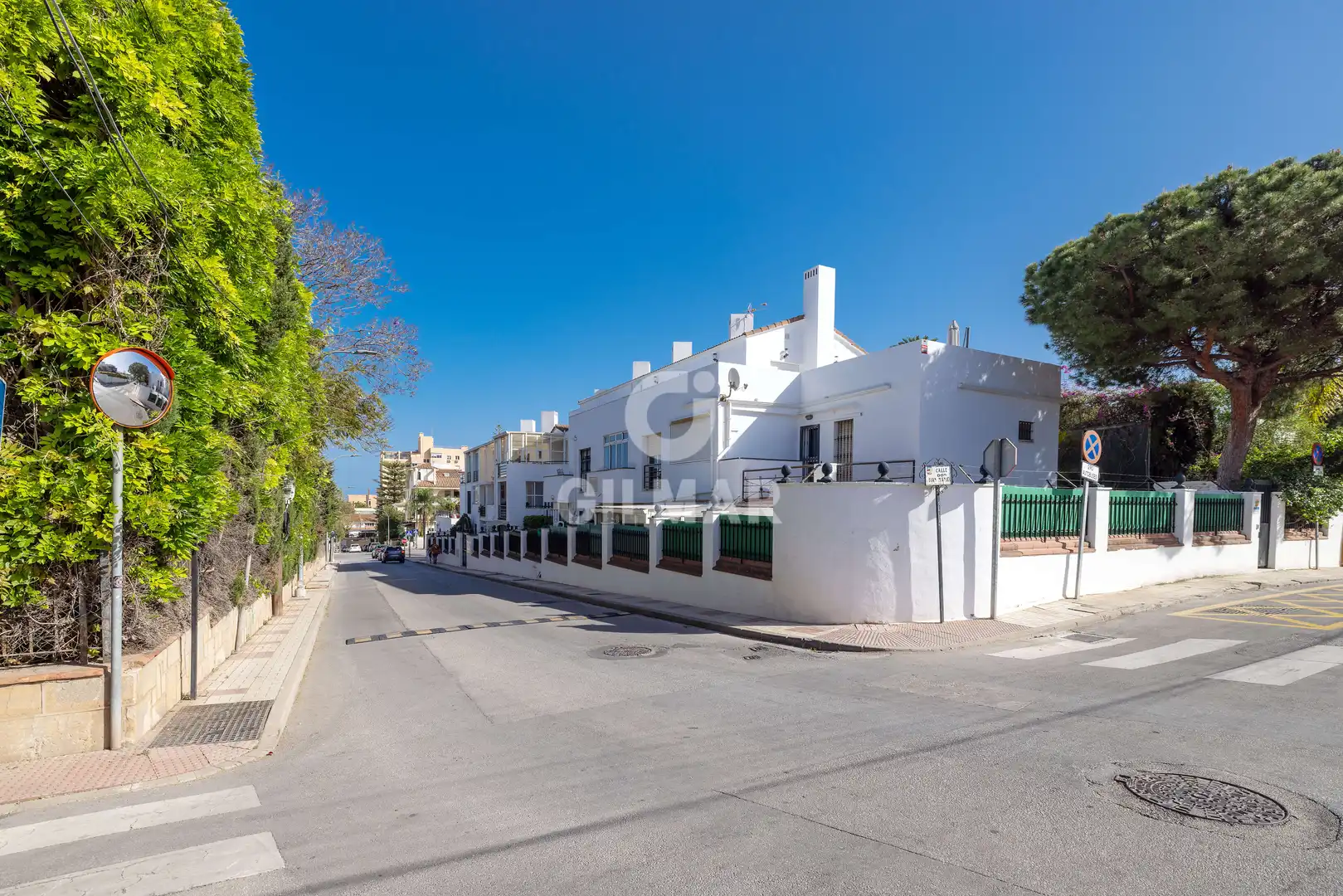 Vista exterior de Pis en venda en Torremolinos amb Jardí privat, Traster i Piscina