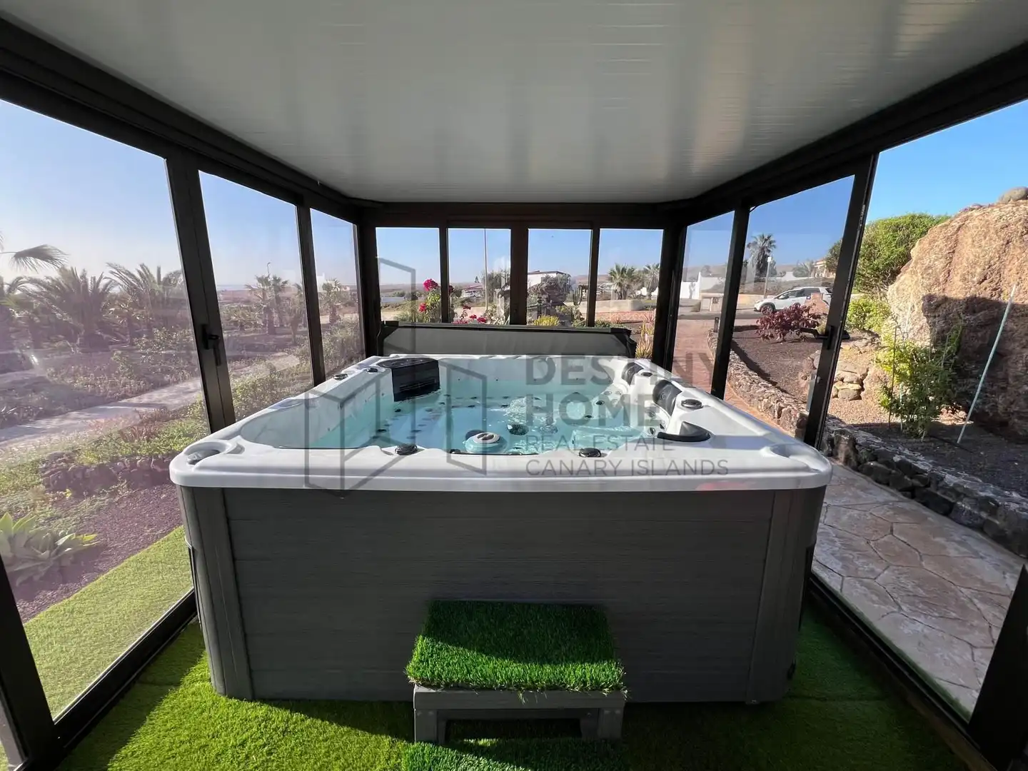 Terrassa de Casa o xalet en venda en La Oliva amb Aire condicionat, Jardí privat i Terrassa