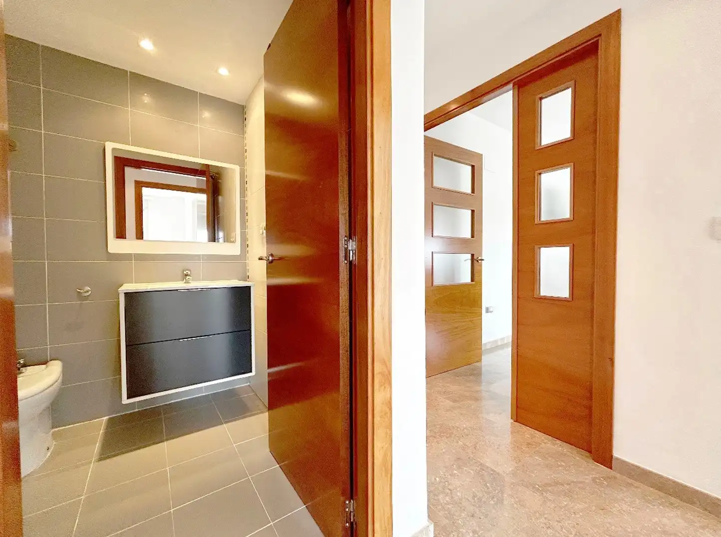 Appartamento con terrazza in affitto a Carrer de la Torreta 18, imagen 13