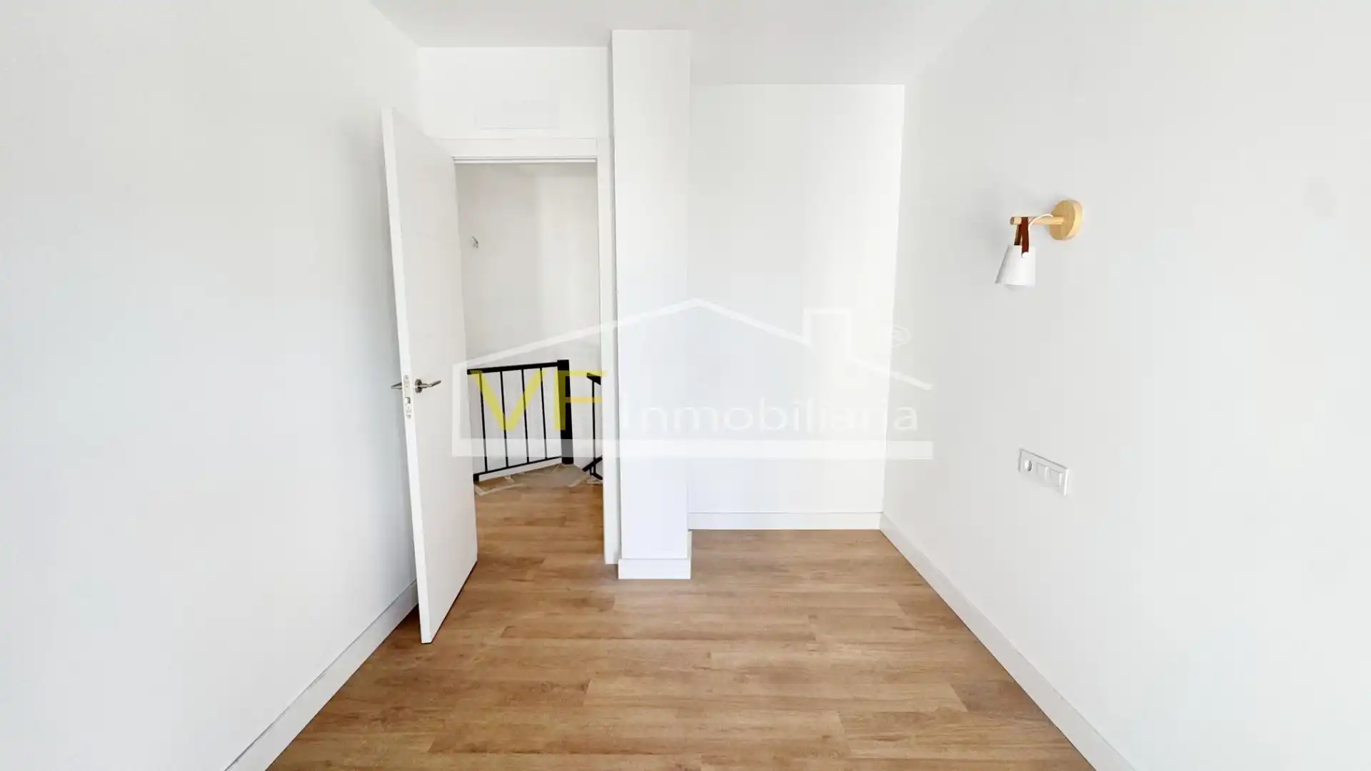 Dormitori de Dúplex en venda en Torremolinos amb Jardí privat, Terrassa i Traster