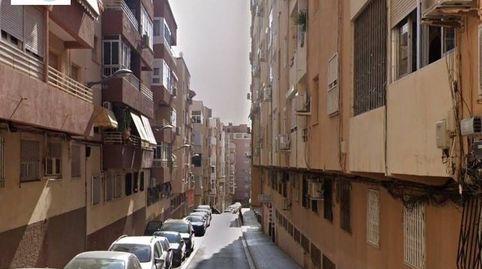 Foto 2 de Piso en venta en Calle Tarrasa, Los Ángeles - Cruz de Caravaca, Almería Capital