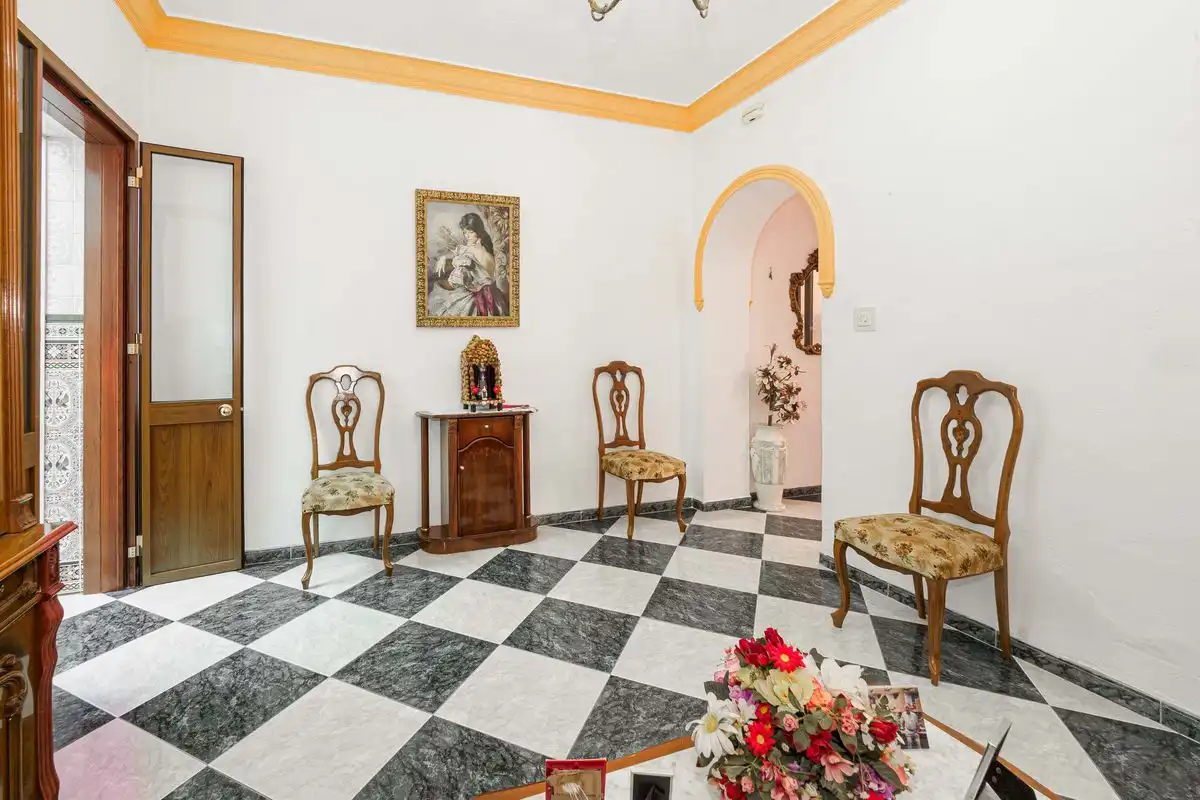 Casa adosada en venda en El Coronil amb Aire condicionat, Calefacció i Terrassa
