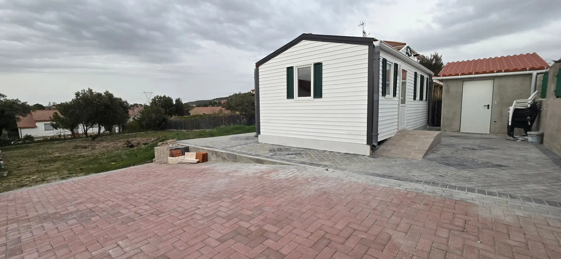Vista exterior de Casa o xalet en venda en Maello amb Aire condicionat, Jardí privat i Traster