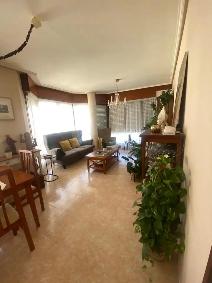 Piso con ascensor en venta en Calle la Brava