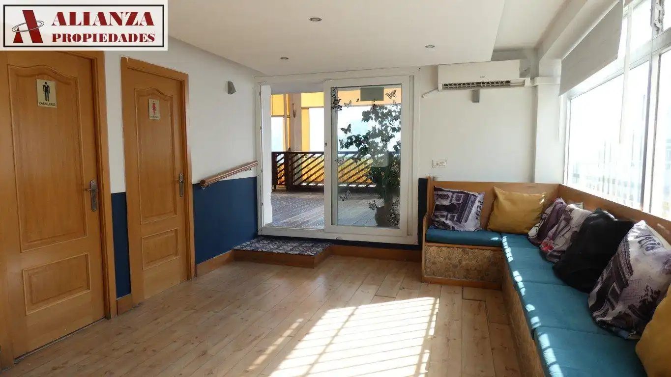 Terrassa de Local de lloguer en Benalmádena amb Aire condicionat