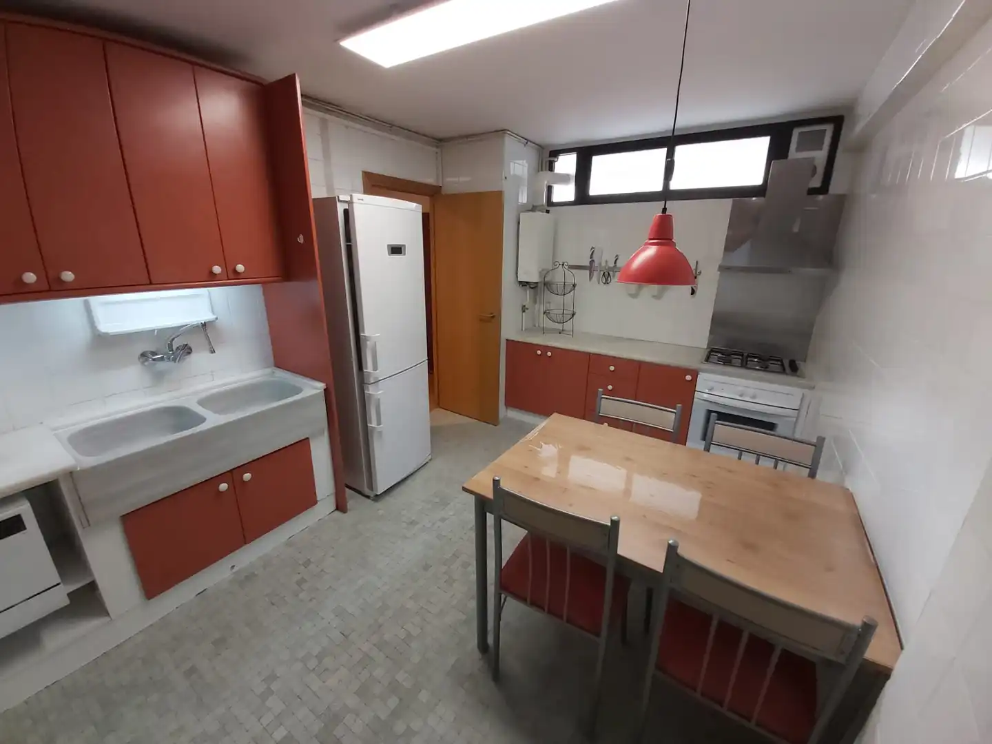 Flat for rent in Carrer de Santa Maria Micaela, La Petxina