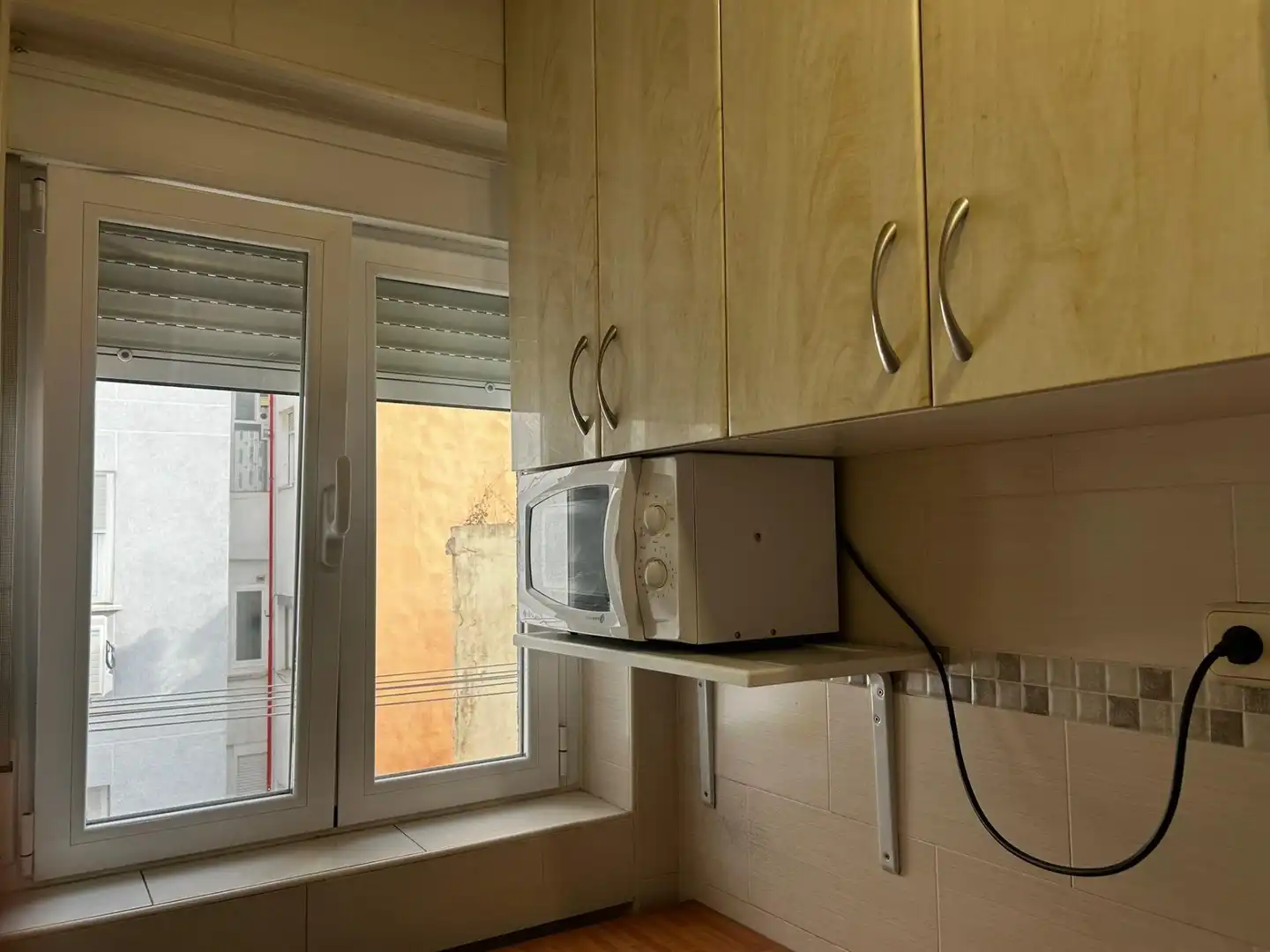 Cuina de Apartament de lloguer en Madrid amb Aire condicionat i Calefacció