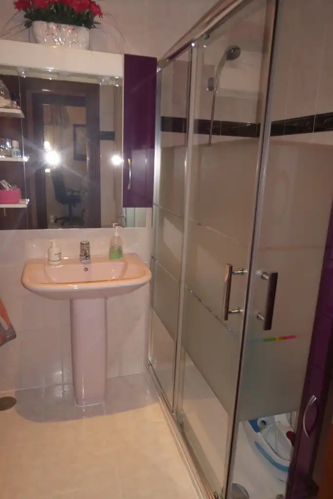 Bany de Casa o xalet en venda en Alhaurín de la Torre amb Aire condicionat, Jardí privat i Piscina