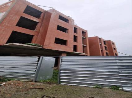 Edificio en Venta en La Puebla de Montalbán