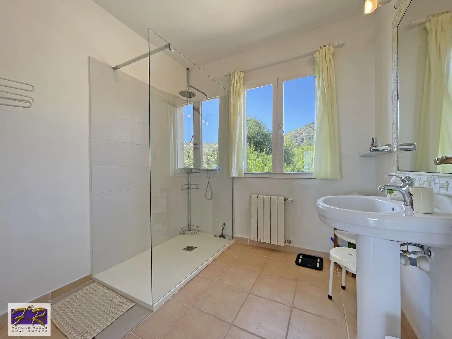 Bathroom of Houses for sale in Alcúdia  with Air Conditioner, Heating and Terrace