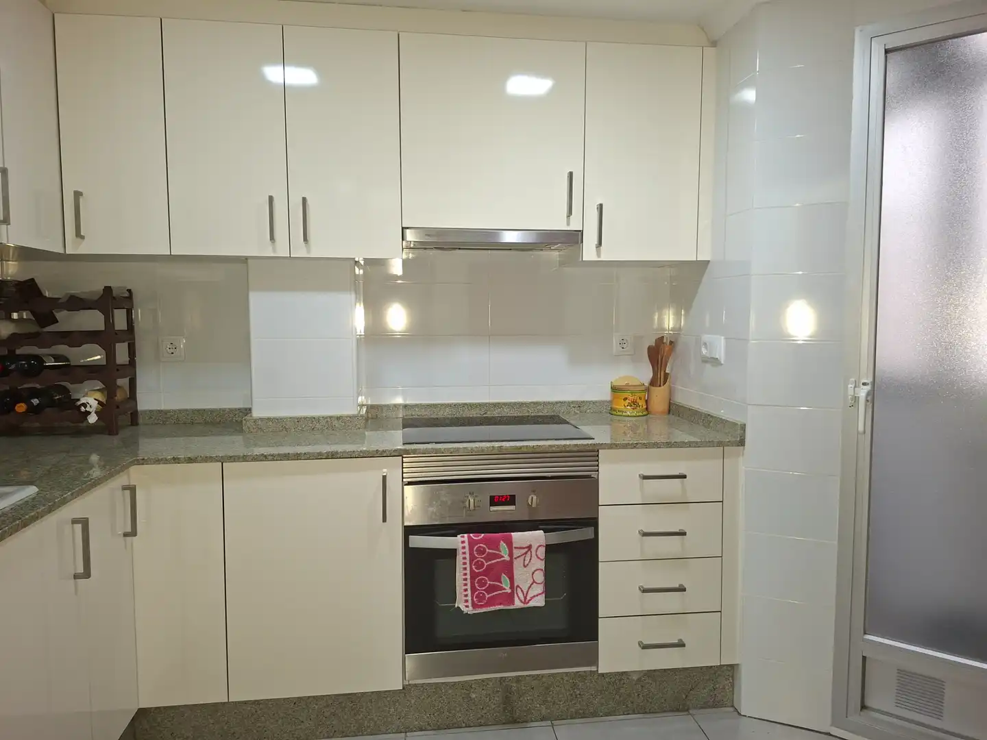 Kitchen of Flat for sale in Albal  with Air Conditioner, Oven and Balcony