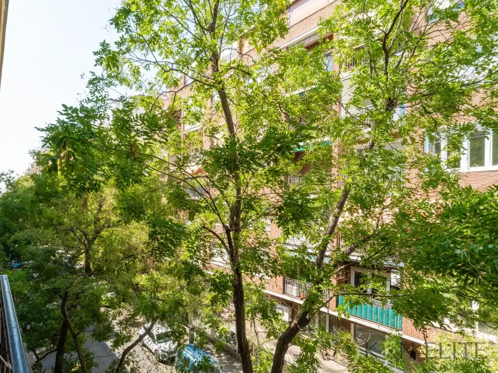 Exterior view of Flat for sale in Madrid  with Air Conditioner, Heating and Balcony