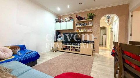 Foto 2 de Piso en venta en De Sant Iscle, El Turó de la Peira, Barcelona Capital