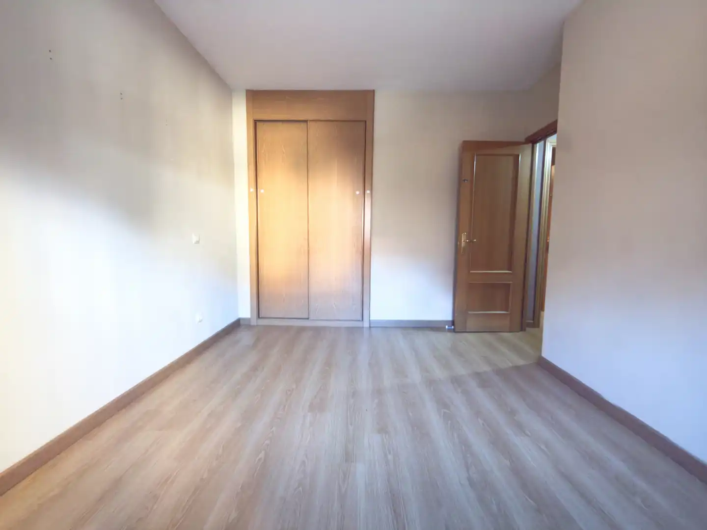 Bedroom of Flat for sale in Casarrubios del Monte  with Heating and Parquet flooring