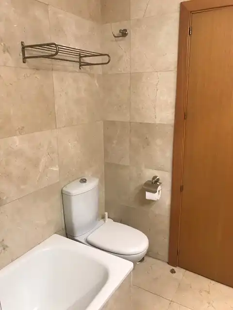 Baño de Piso de alquiler en Boadilla del Monte con Aire acondicionado, Calefacción y Parquet