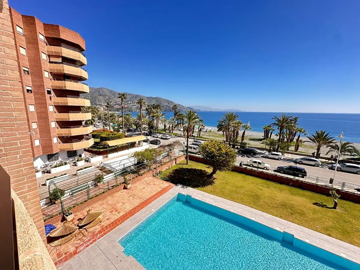 Exterior view of Flat for rent in Almuñécar  with Terrace, Furnished and Oven