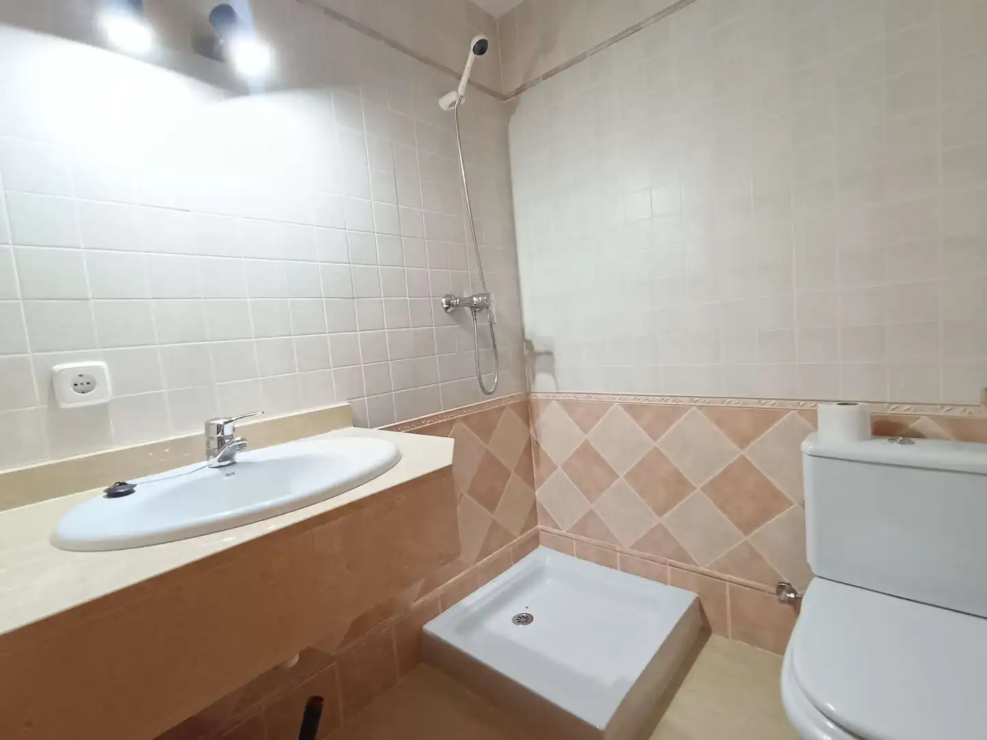 Bathroom of Ground floor for rent in Llubí  with Air Conditioner, Heating and Terrace