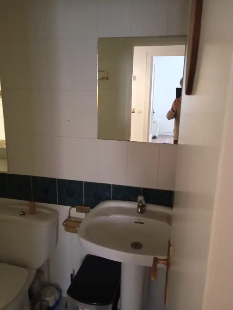 Baño de Apartamento de alquiler en Valladolid con Calefacción y Amueblado