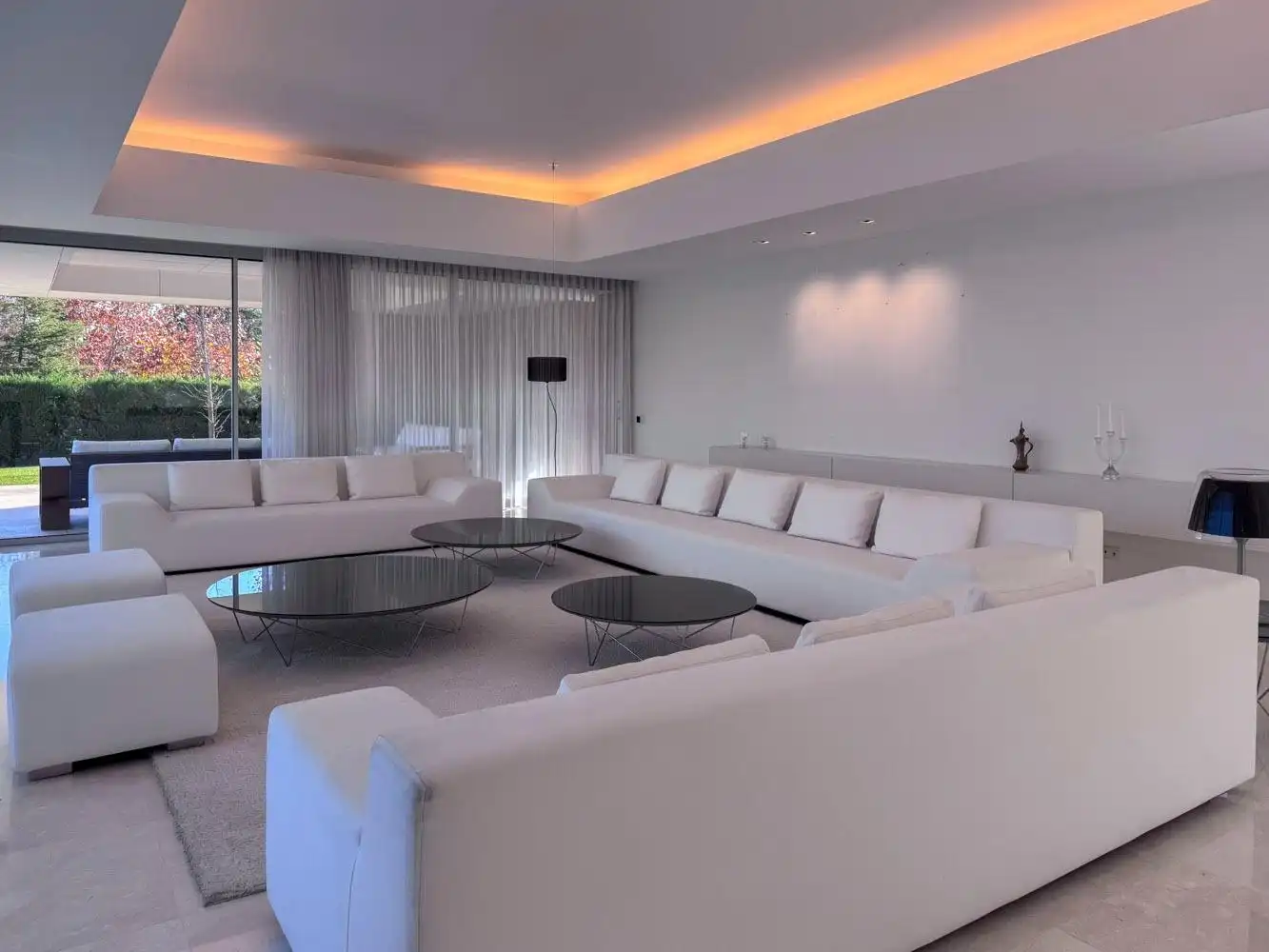 Living room of Houses for sale in Madrid  with Air Conditioner, Heating and Private garden