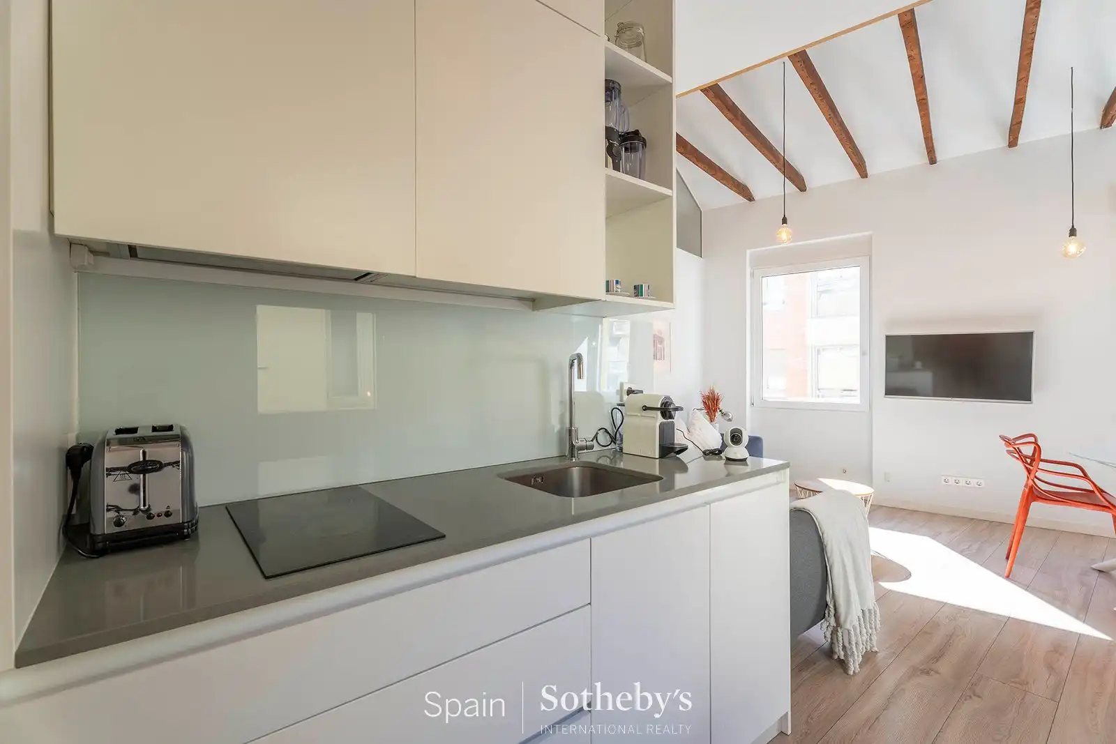 Cocina de Apartamento en venta en Madrid con Aire acondicionado y Calefacción