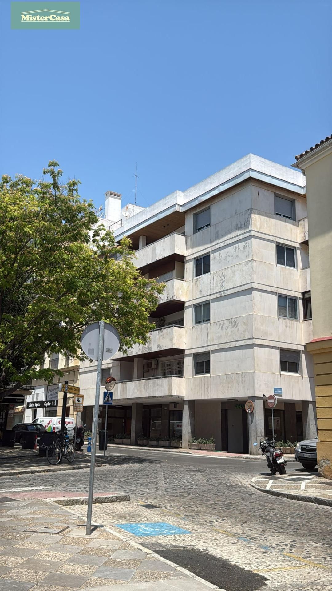 Vista exterior de Pis en venda en Jerez de la Frontera amb Aire condicionat i Terrassa