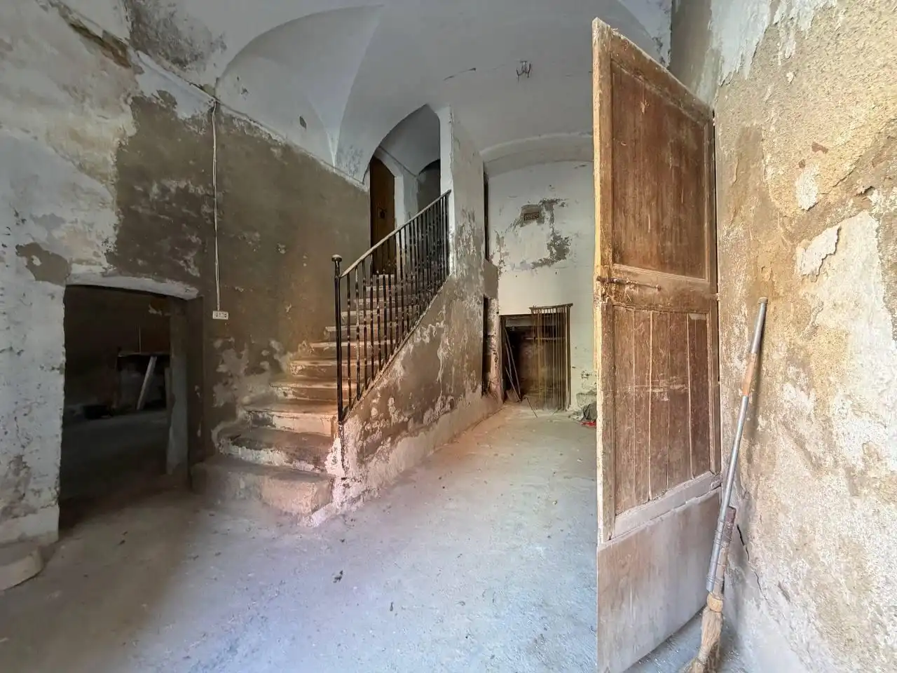 Edifici en venda en Castelló d'Empúries