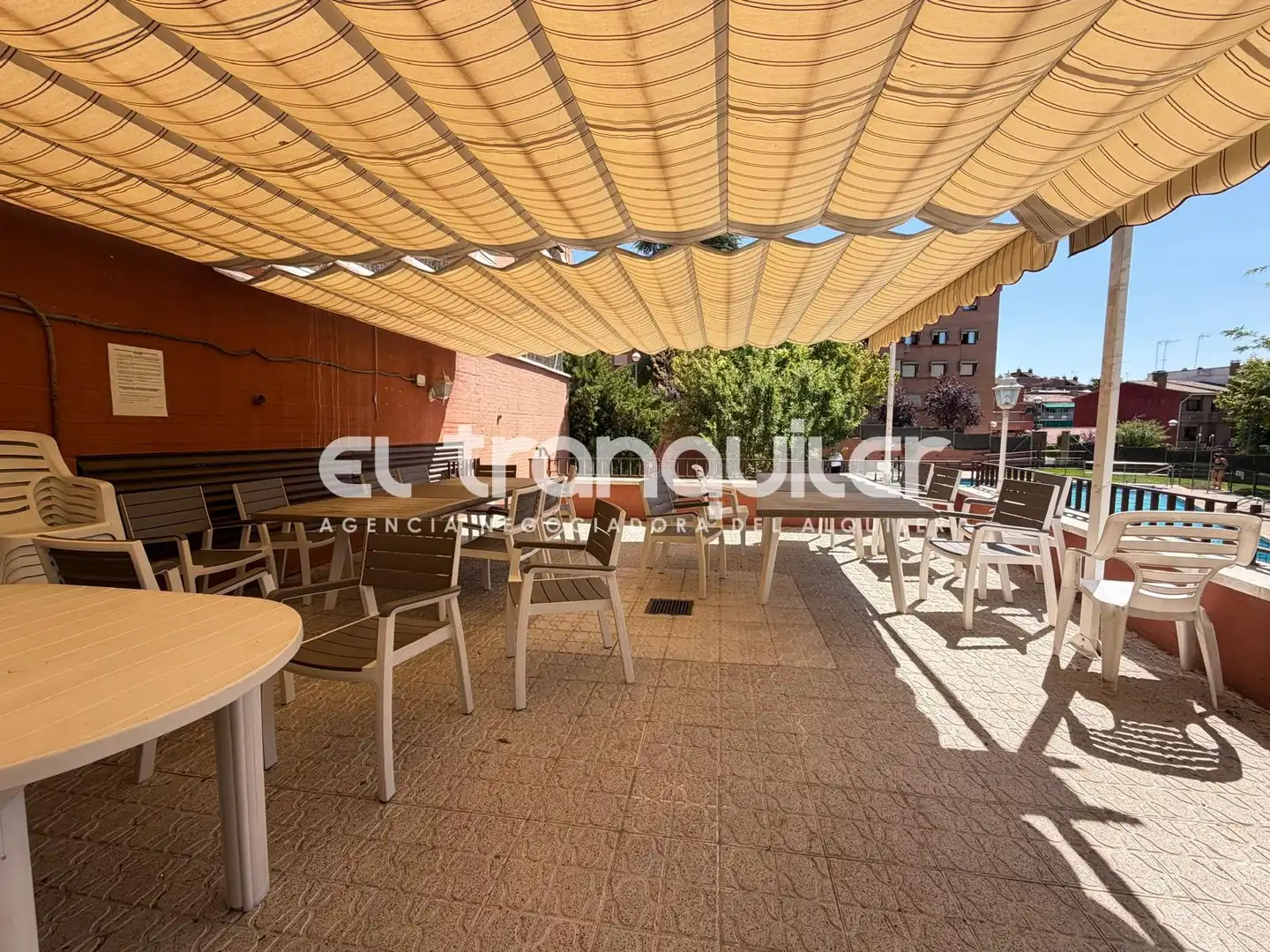 Terrassa de Pis de lloguer en Alcobendas amb Aire condicionat, Piscina i Moblat