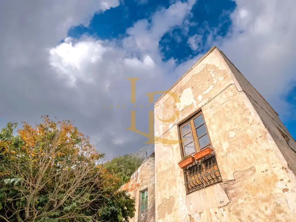 Vista exterior de Finca rústica en venda en Rubí amb Calefacció, Jardí privat i Parquet