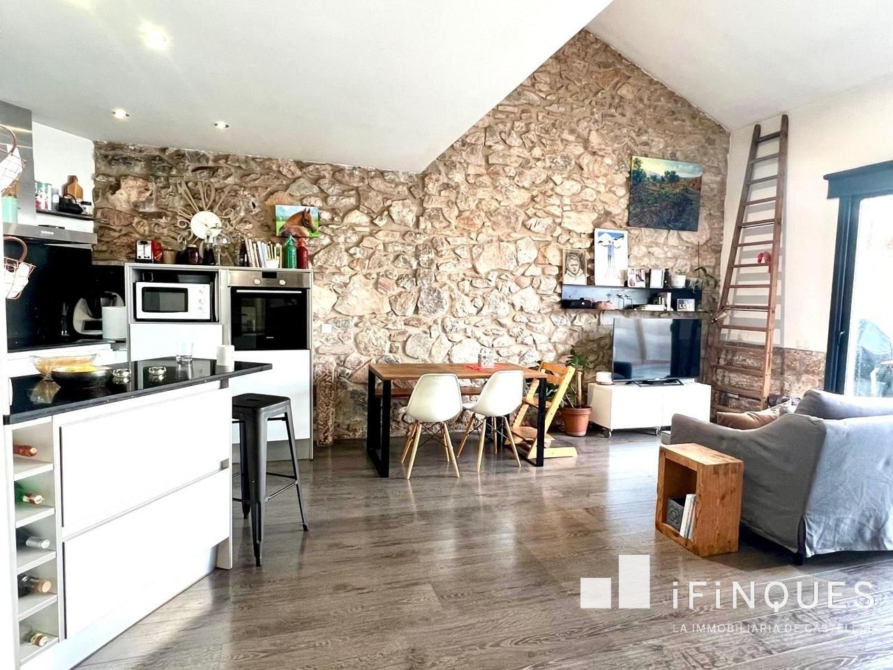 Cocina de Casa o chalet en venta en Castellar del Vallès con Aire acondicionado, Jardín privado y Parquet