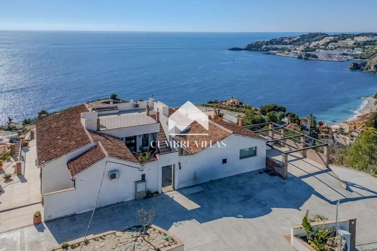 Exterior view of Houses for sale in Almuñécar  with Private garden, Terrace and Storage room