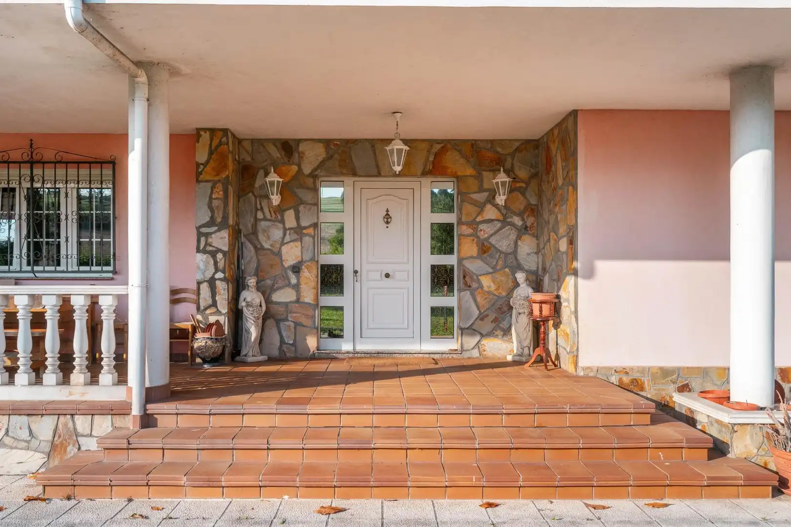 Detached house with garden for sale in Carretera bis 1, imagen 8