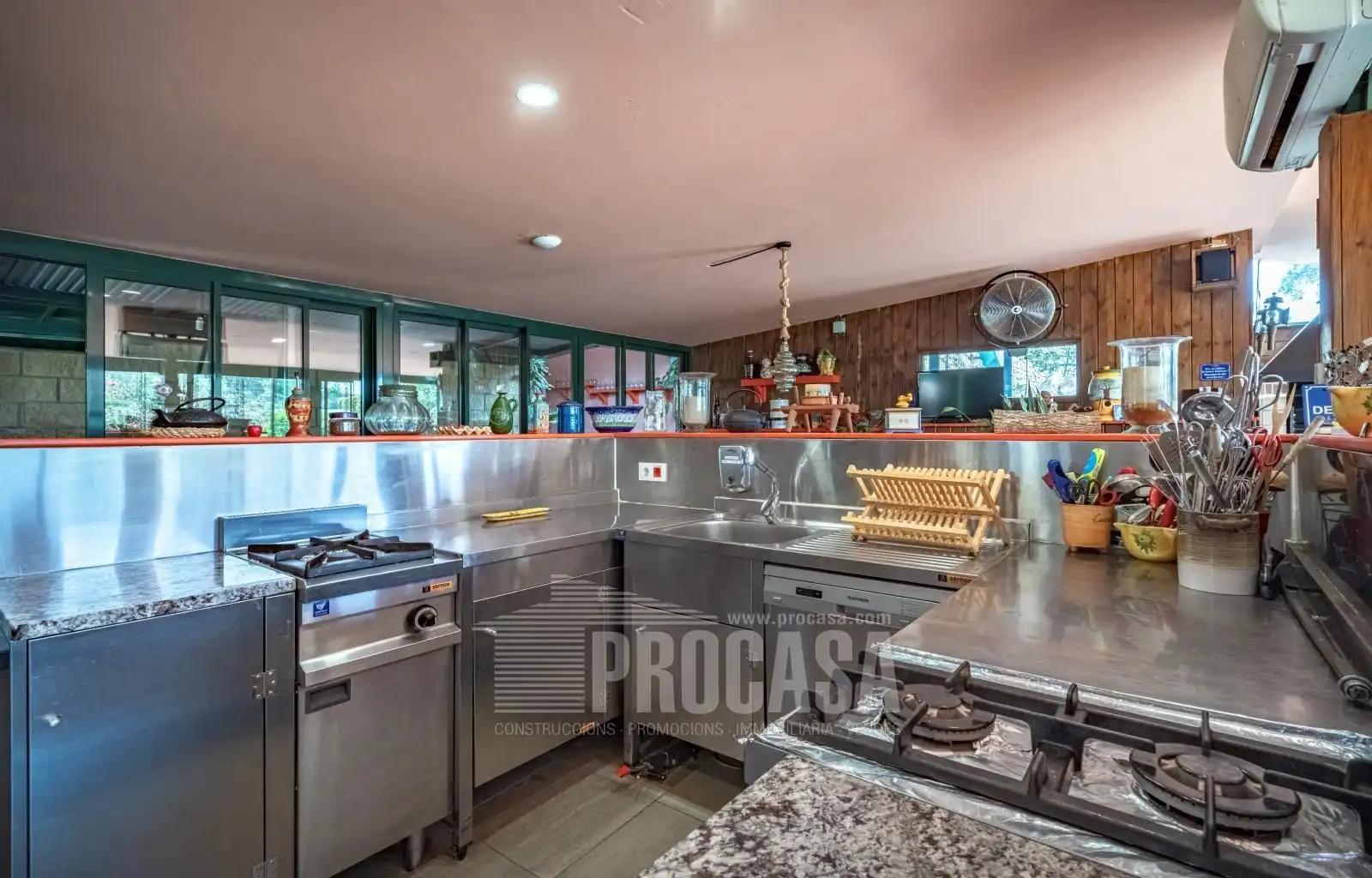 Kitchen of Houses for sale in Masarac i Vilarnadal  with Air Conditioner, Storage room and Swimming Pool