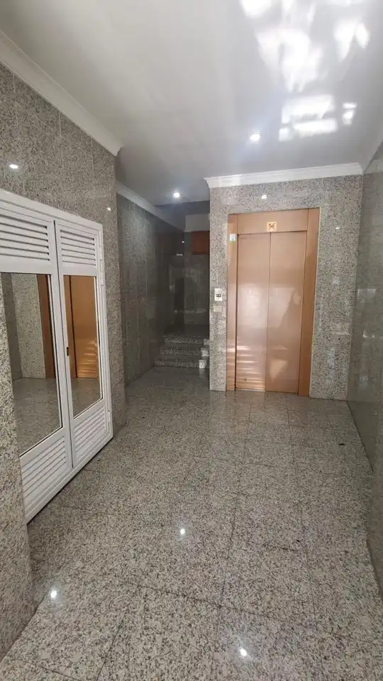 Flat with lift for sale in Calle de Santiago Beyro, imagen 7