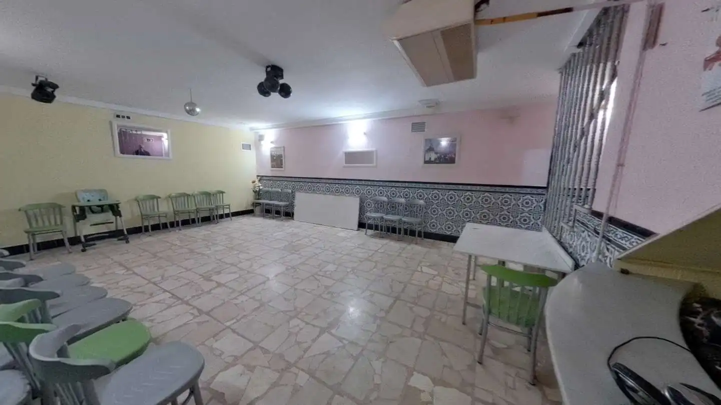 Local de alquiler en Consuegra con Aire acondicionado y Amueblado