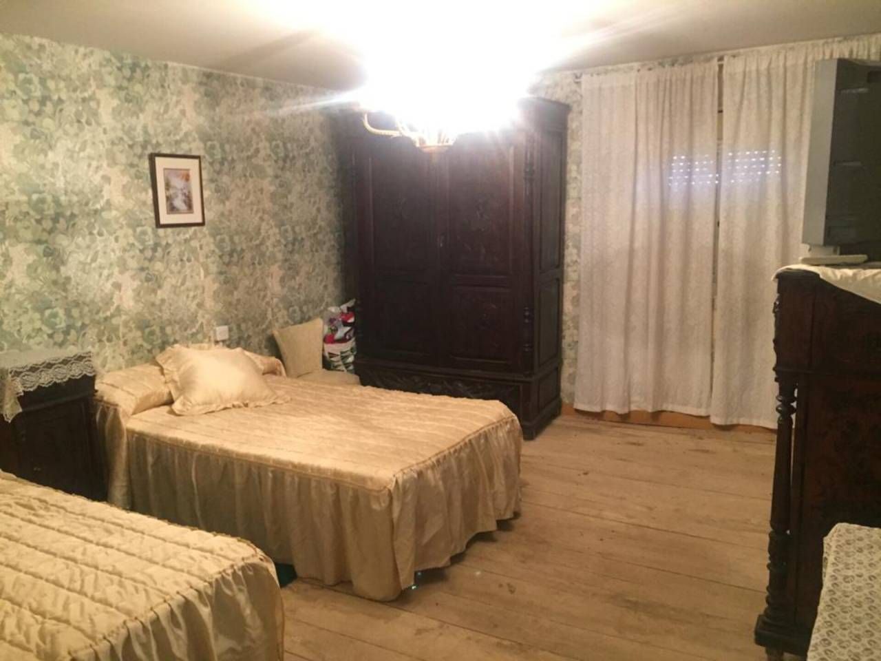 Dormitori de Casa o xalet en venda en Valdefresno amb Terrassa i Moblat